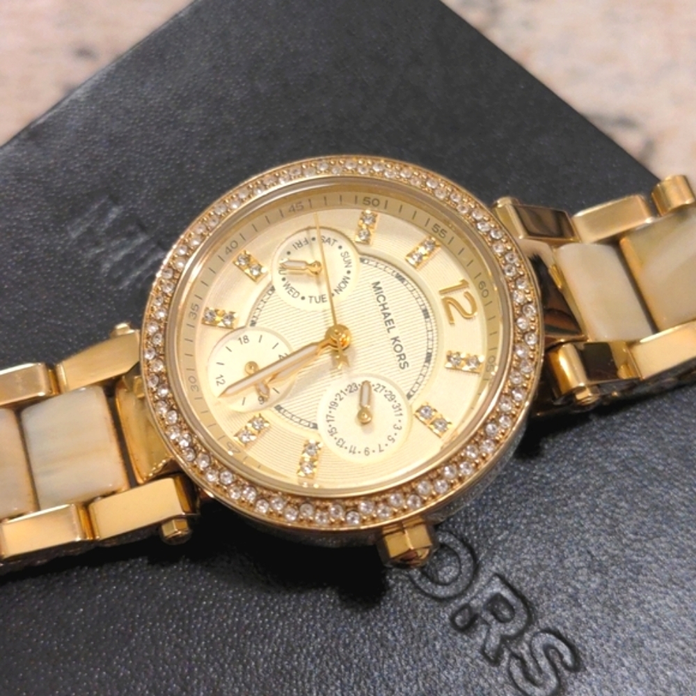 Michael Kors watch - Picture 4 of 9